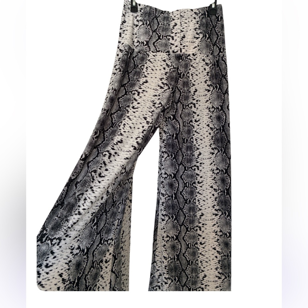 Sacred Threads Black and White Snake Print Pantsuit